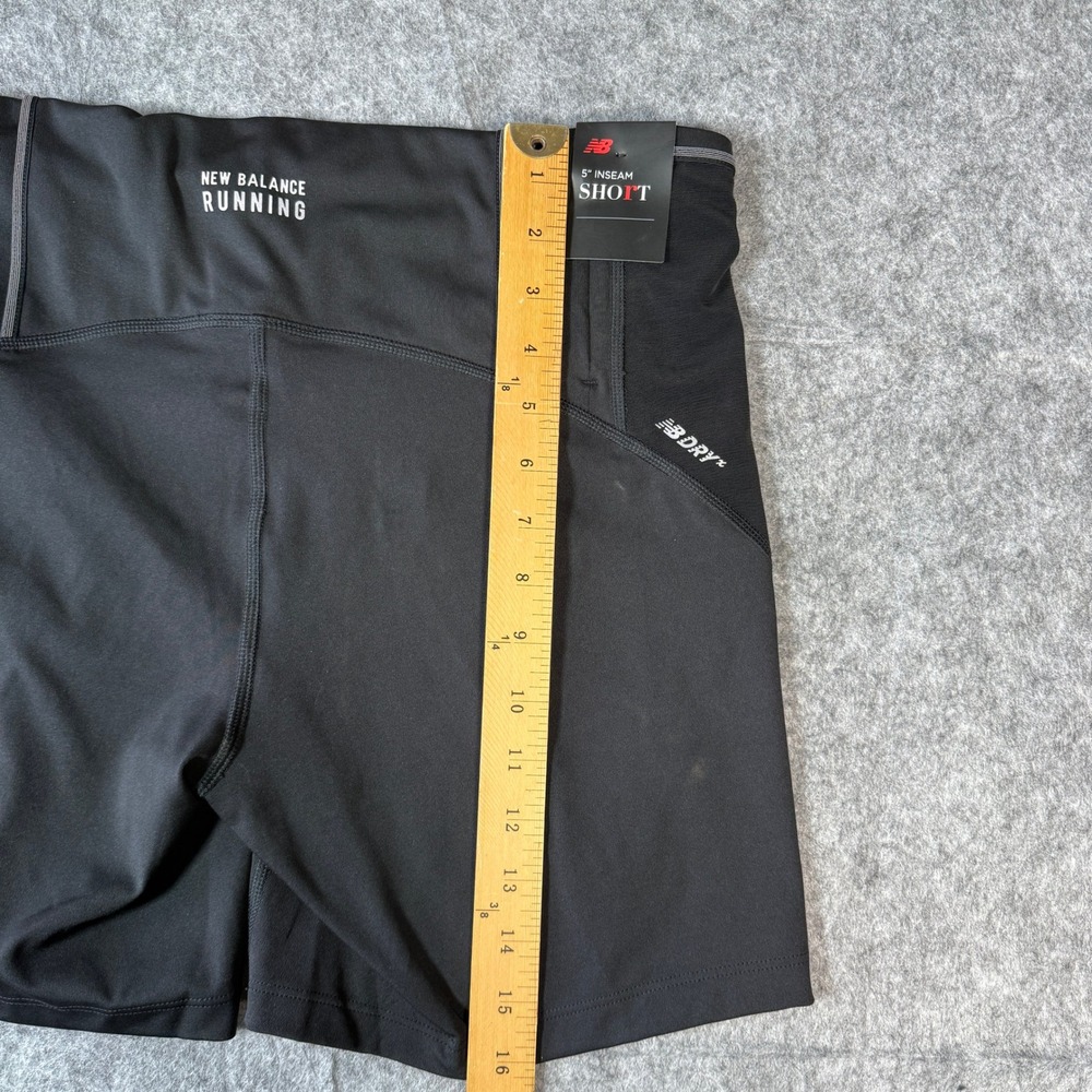 New Balance Impact Run 5" Shorts Women Large NB Dry Mesh Reflective NWT - Picture 5 of 5